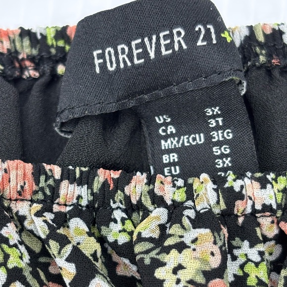 Forever 21 Women’s Floral Babydoll Elastic Waist and Neckline Top Size 3X - Picture 3 of 7